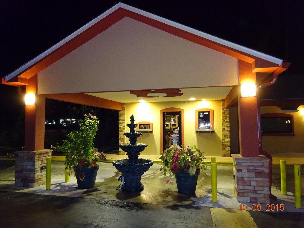Deluxe Inn - Savannah Dış mekan fotoğraf